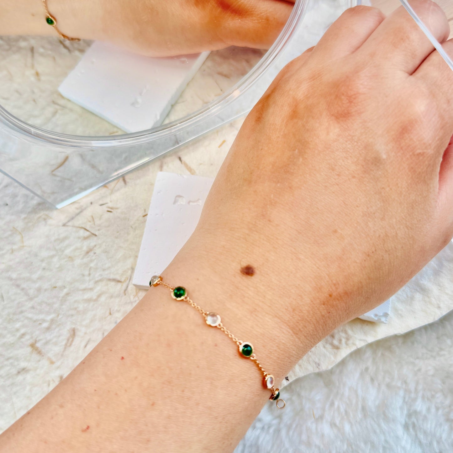 Green & White Jadeite Alternating Station Bracelet (18K Rose Gold)