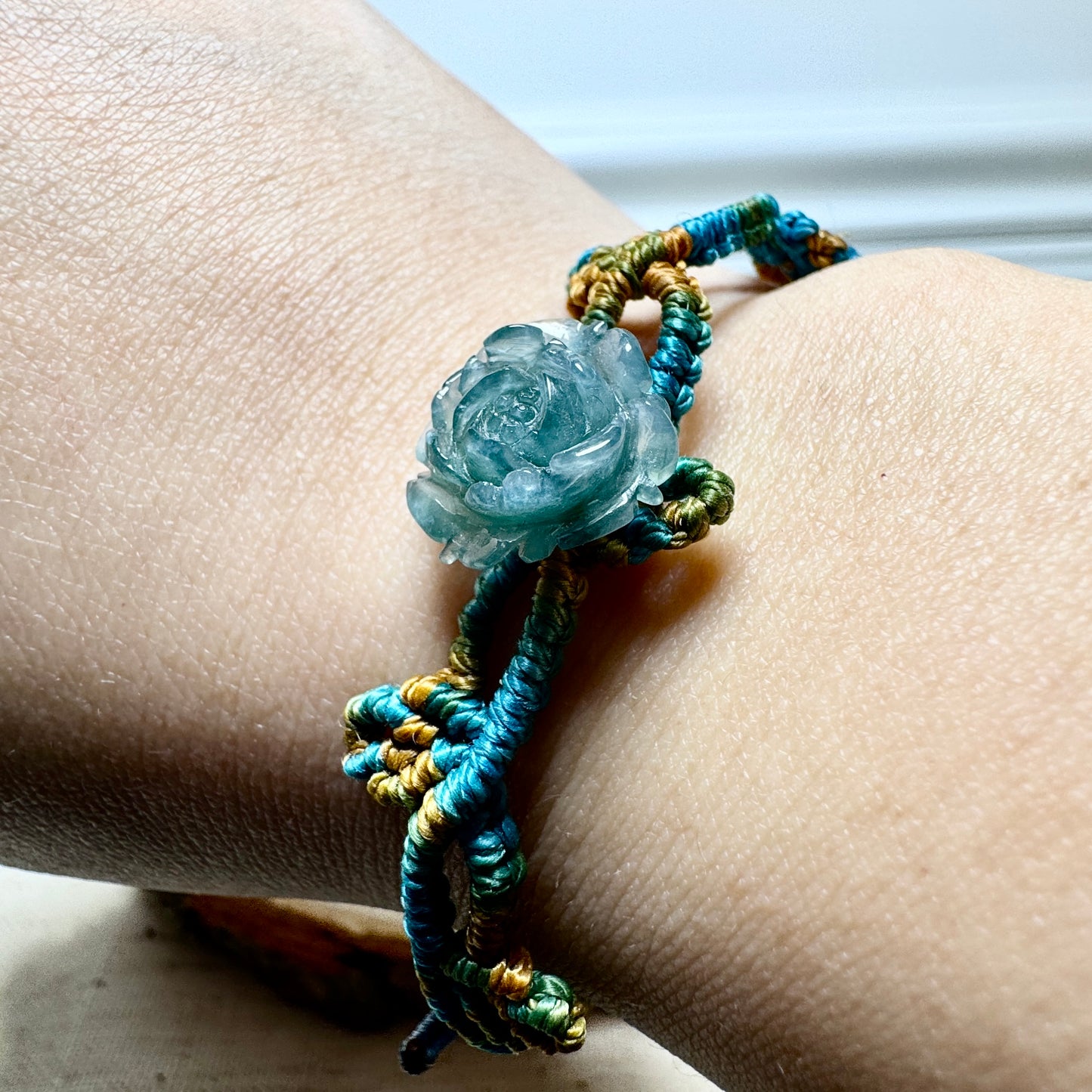 Icy Blue Flower Jade Macramé Bracelet