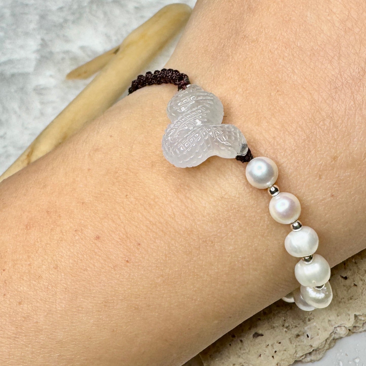 Icy Snake Jade Macramé Bracelet