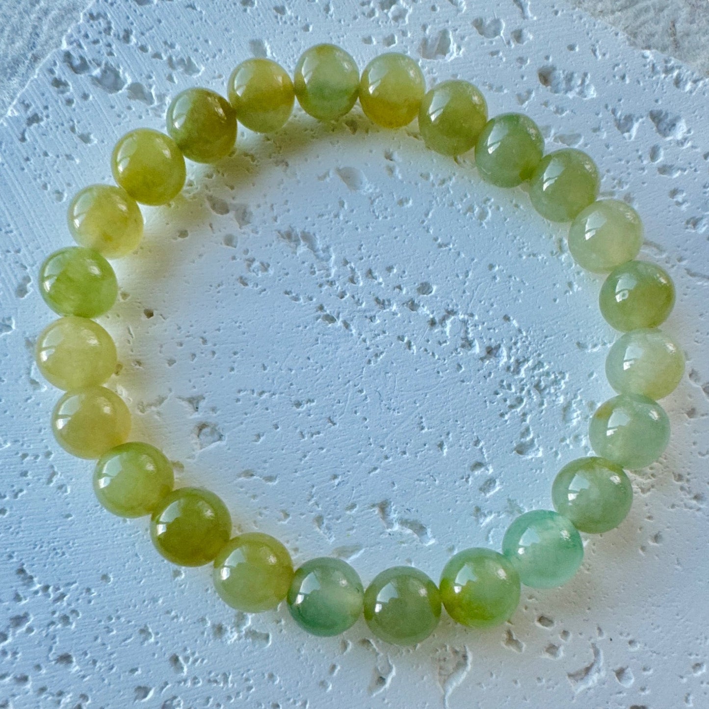 Yellowish Green Fine Jadeite Beads Bracelet (c.6mm+)