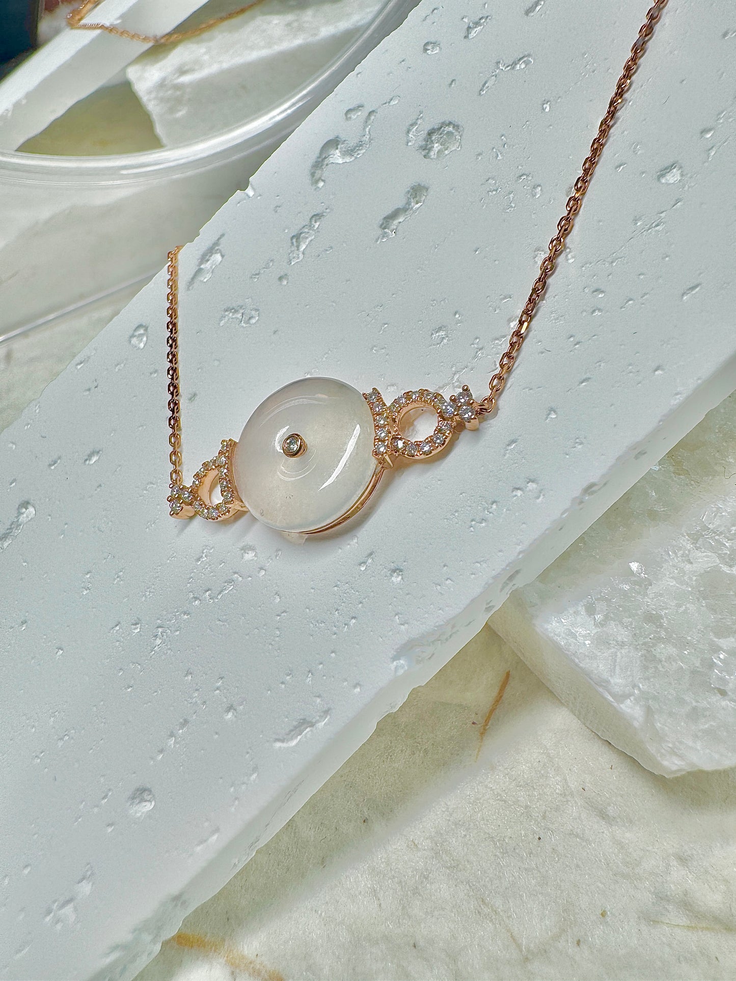 Icy Jadeite Donut Bracelet  (18K Rose Gold · Natural Diamonds)