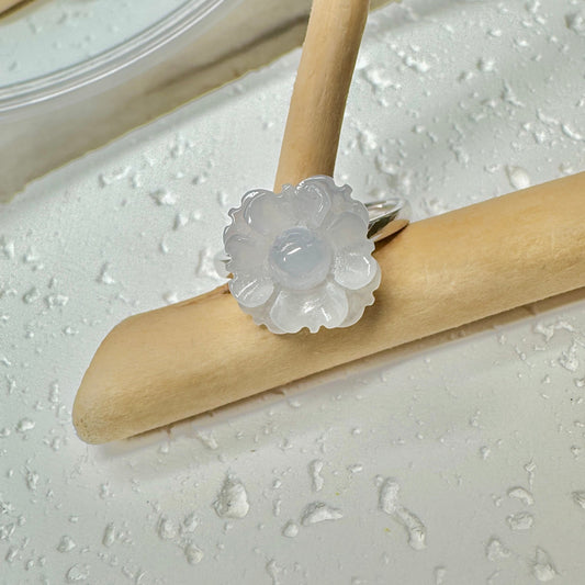 Translucent Jadeite Carved Flower Ring  (18K White Gold)