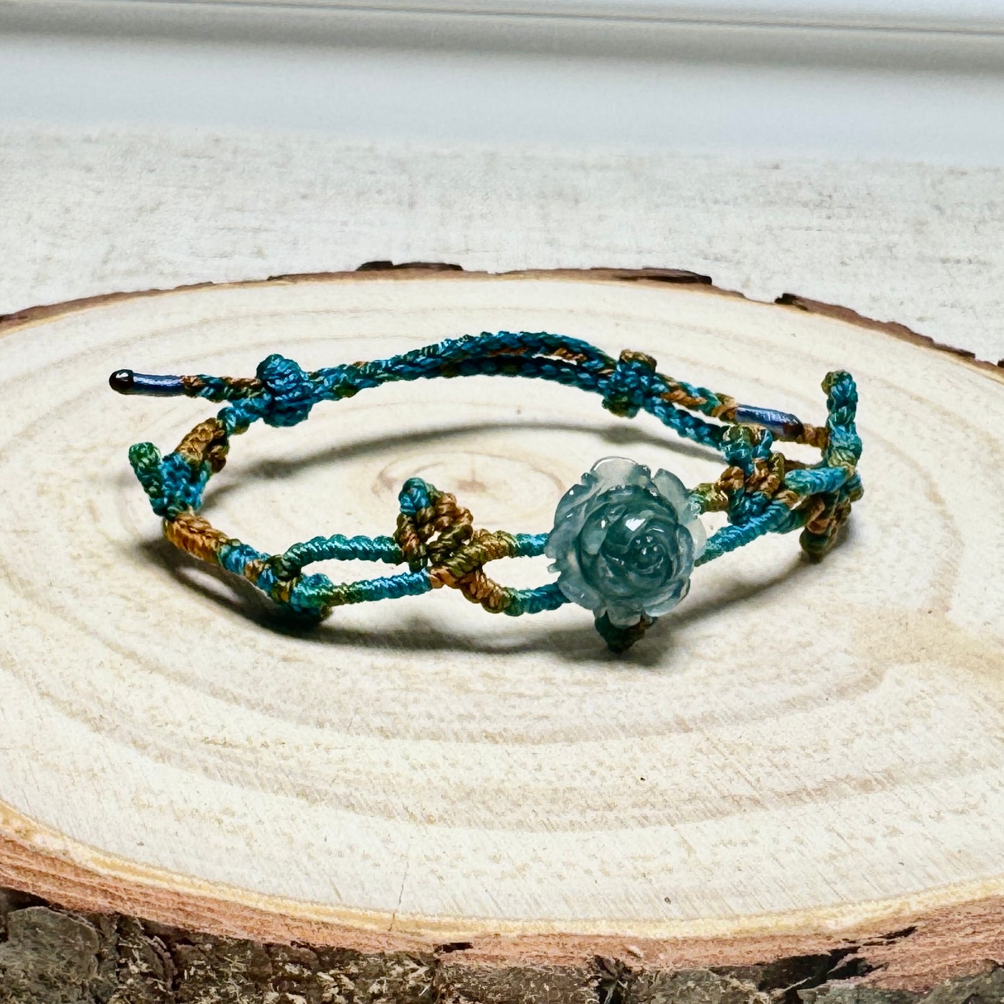Icy Blue Flower Jade Macramé Bracelet