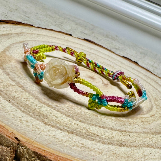 Icy Yellow Flower Jade Macramé Bracelet