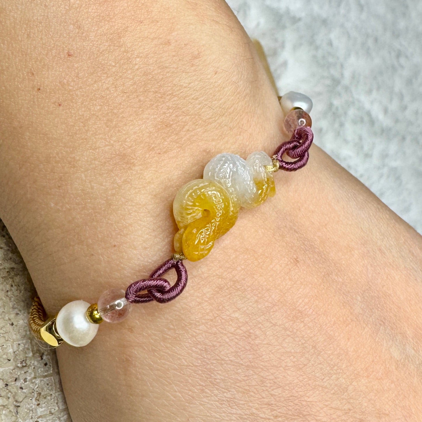 Yellow Snake Jade Macramé Bracelet