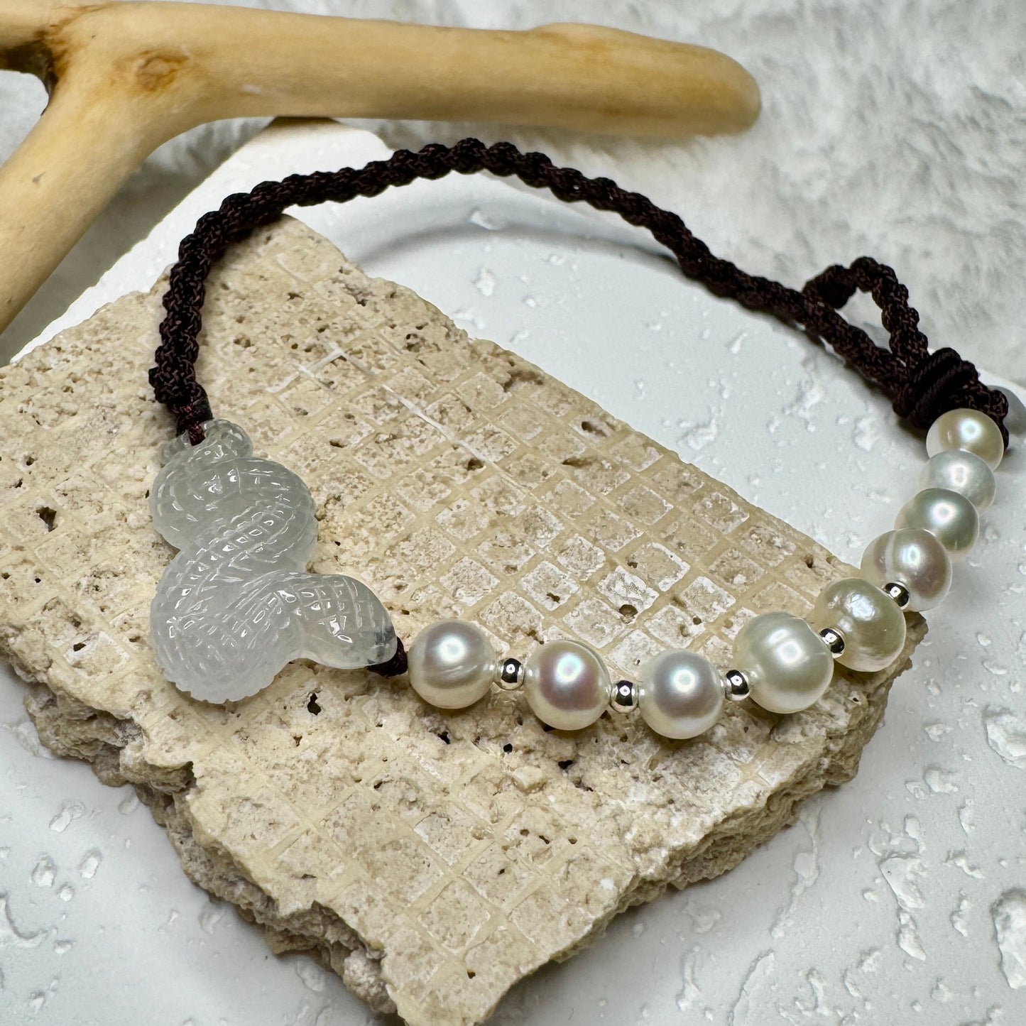 Icy Snake Jade Macramé Bracelet