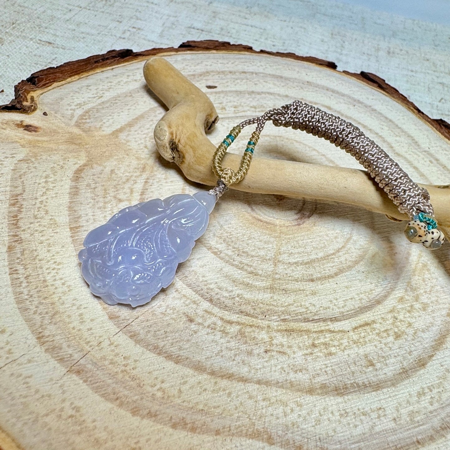 Icy Lavender Chinese Cabbage Jade Macramé Necklace