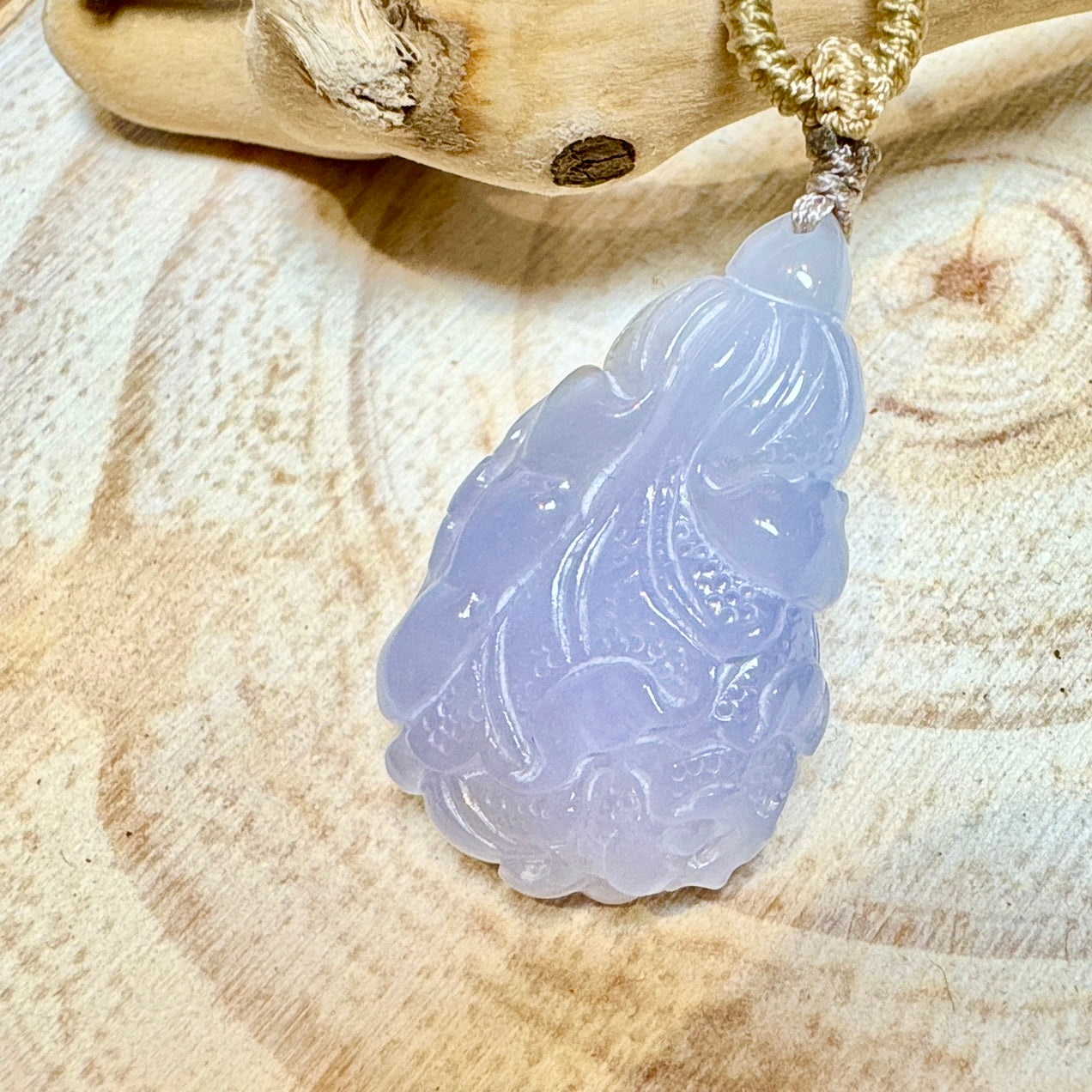 Icy Lavender Chinese Cabbage Jade Macramé Necklace