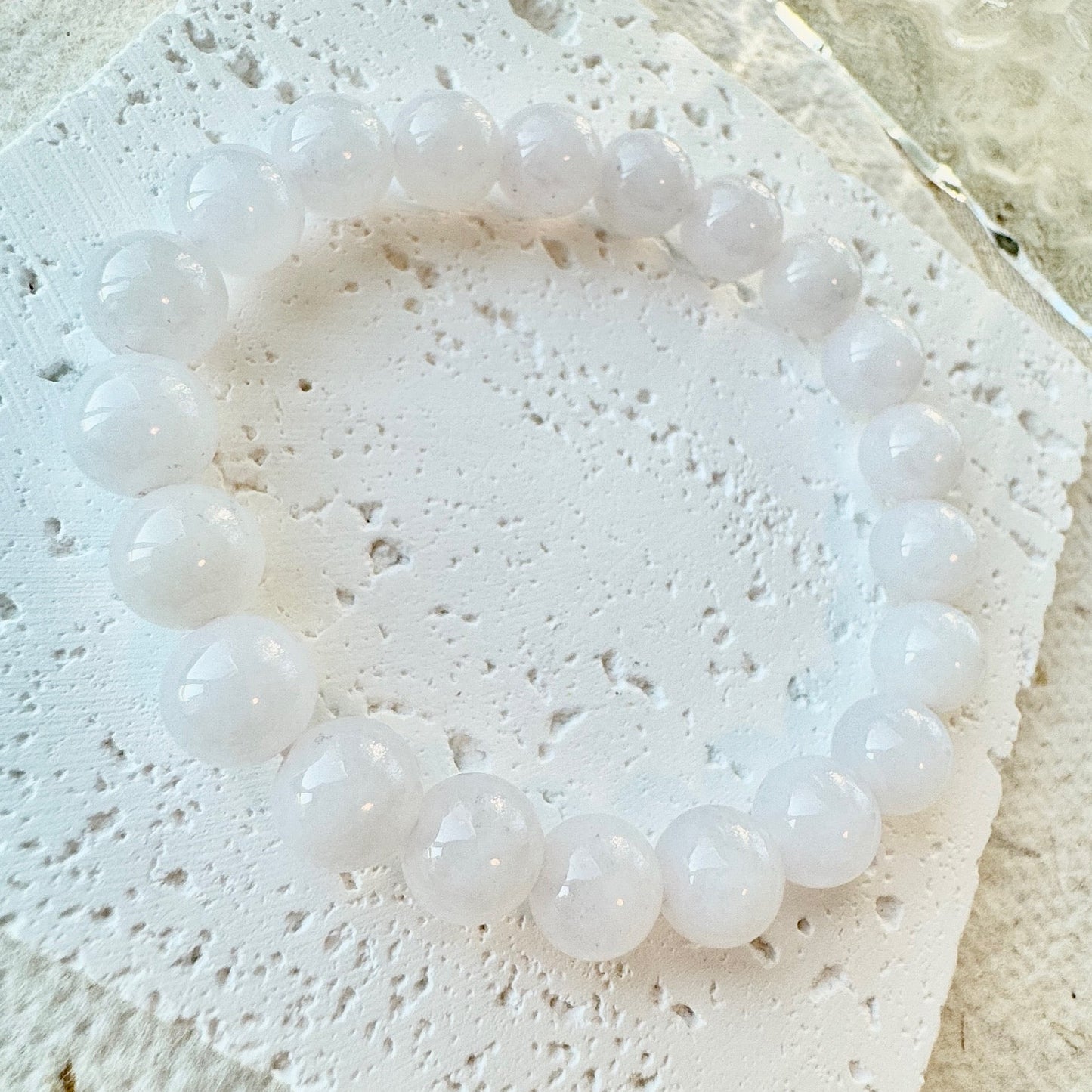 Icy White Fine Jadeite Beads Bracelet (c.10mm+)