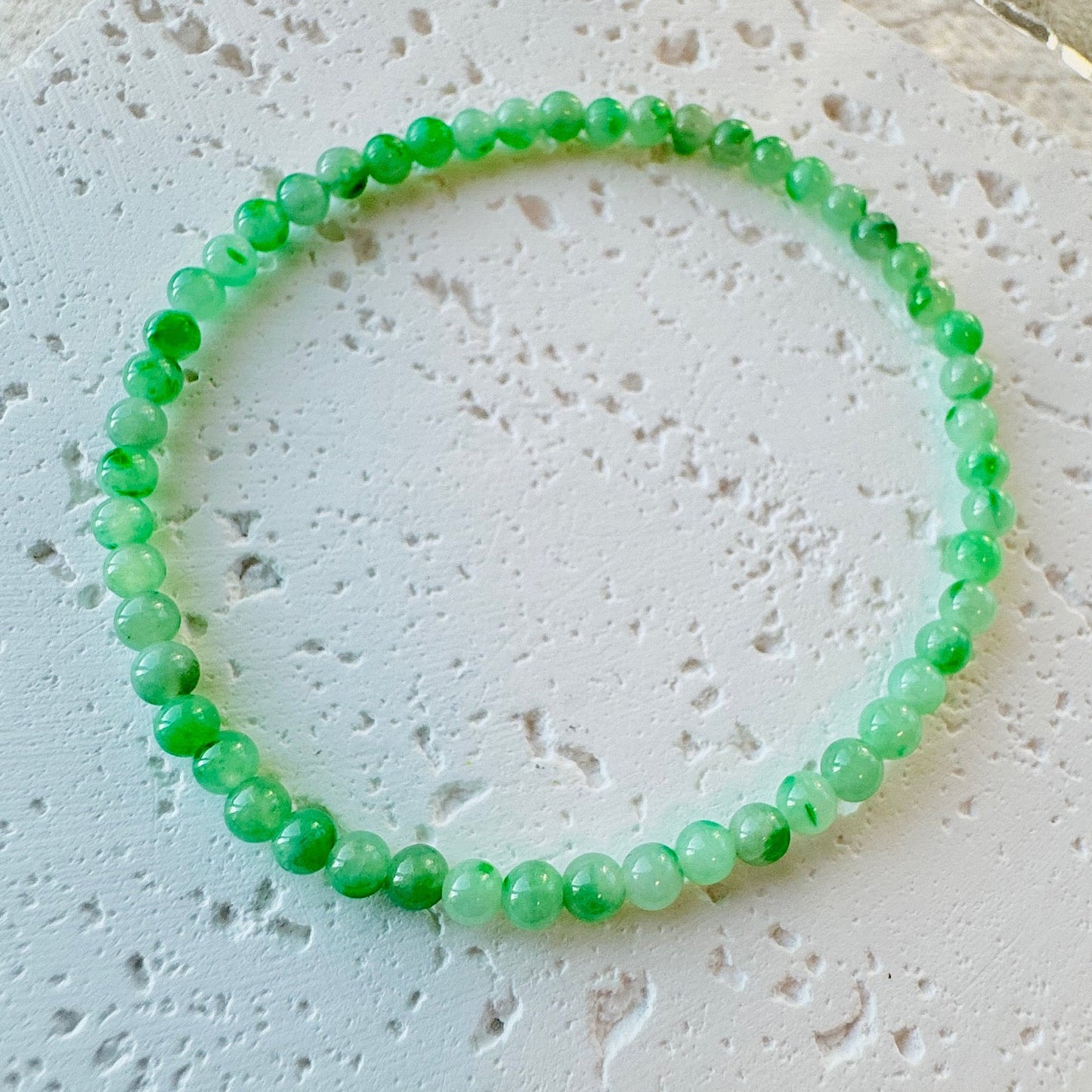 Light Green Fine Jadeite Beads Bracelet (c.3mm+)